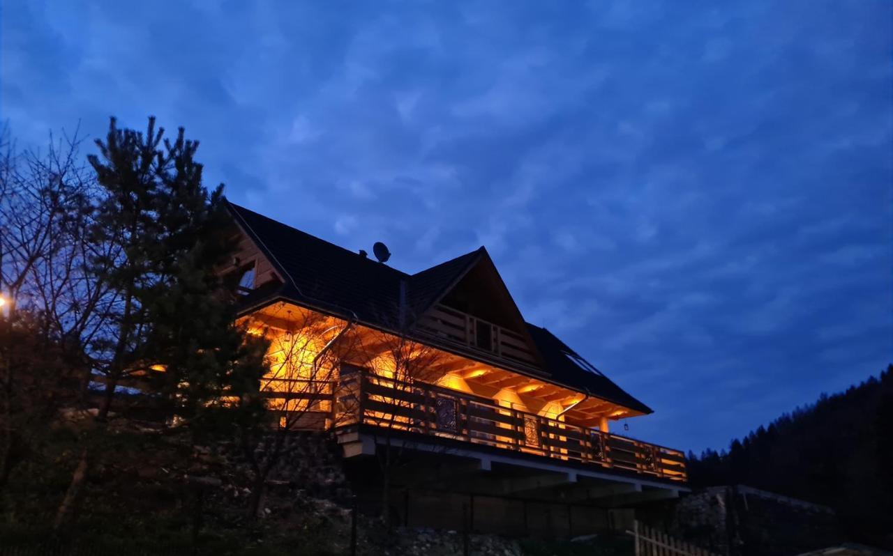 Domek Goralski Nad Czorsztynem - Dom Z Widokiem Kluszkowce Kültér fotó